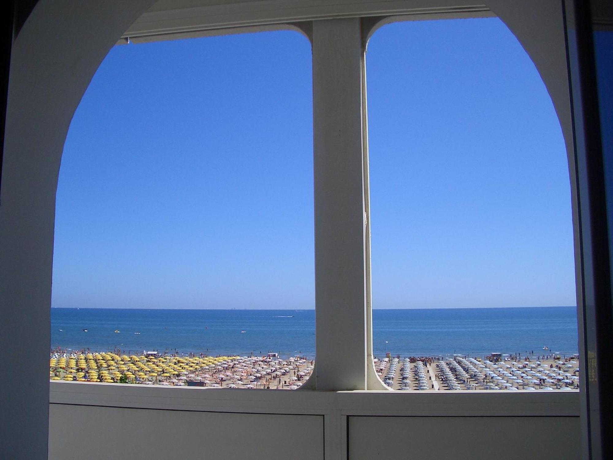 Hotel Spiaggia Marconi Rimini Exterior foto
